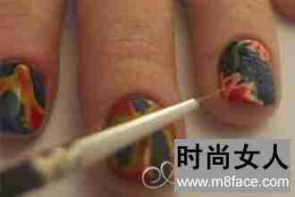  最炫民族色彩 扎染风格美甲DIY教程 